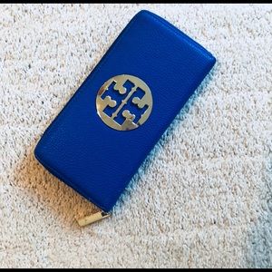 Tory Burch wallet